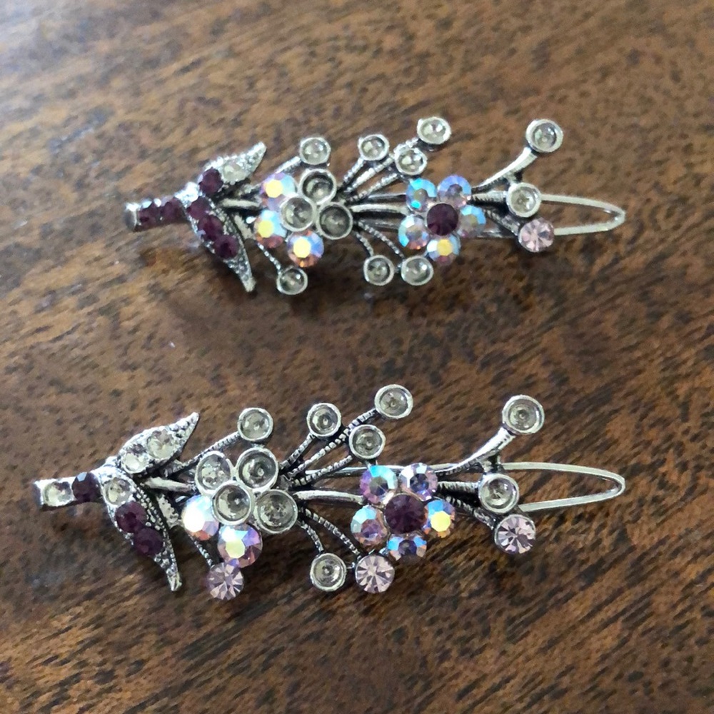 Stunning Swarovski crystal silver tone hair clips /barrettes